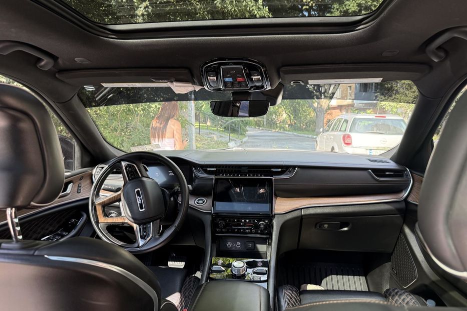 Продам Jeep Grand Cherokee Summit 2022 года в Киеве