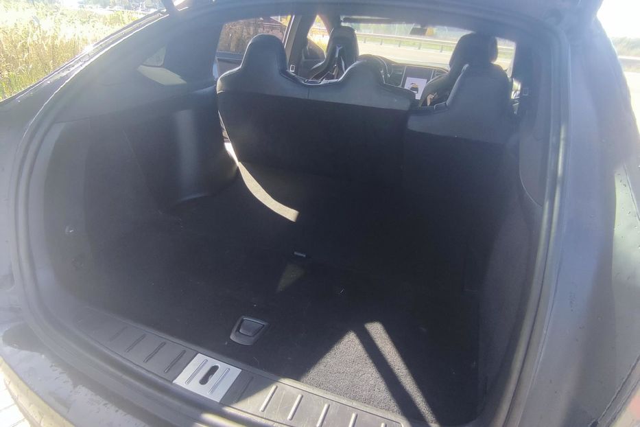 Продам Tesla Model X 2017 года в Житомире