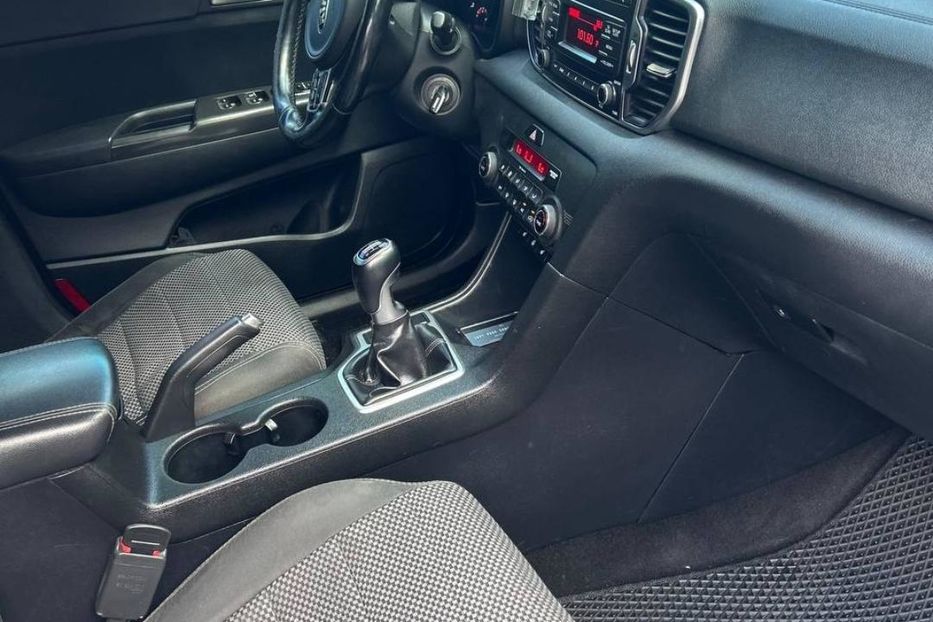 Продам Kia Sportage 2017 года в г. Красноград, Харьковская область