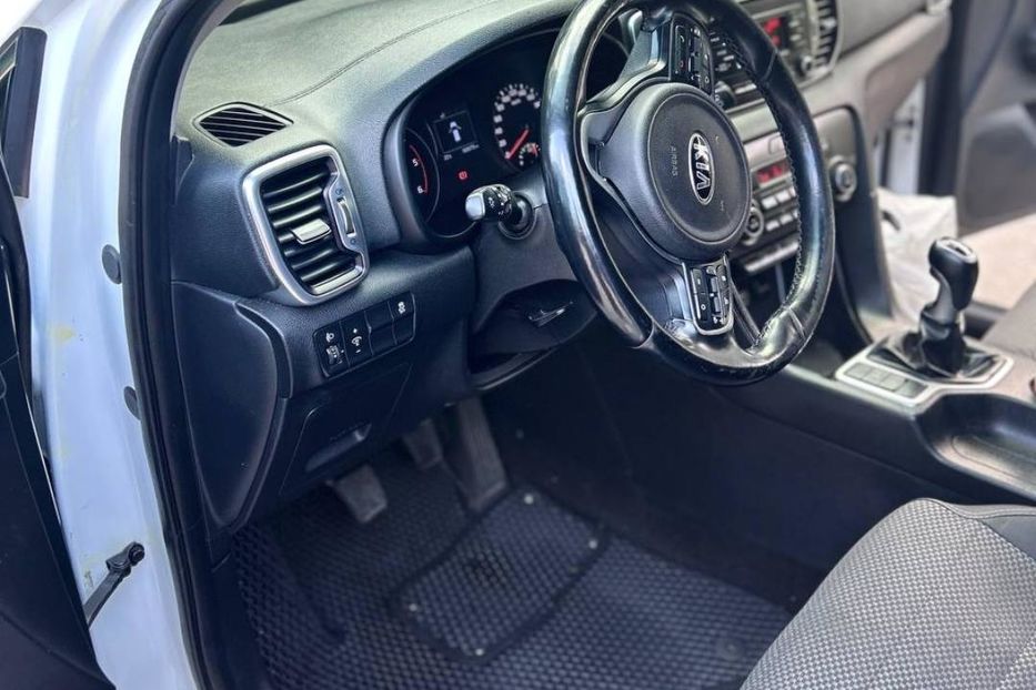 Продам Kia Sportage 2017 года в г. Красноград, Харьковская область