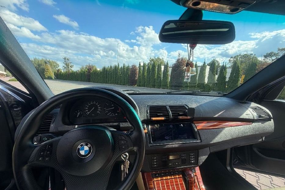 Продам BMW X5 2004 года в Харькове