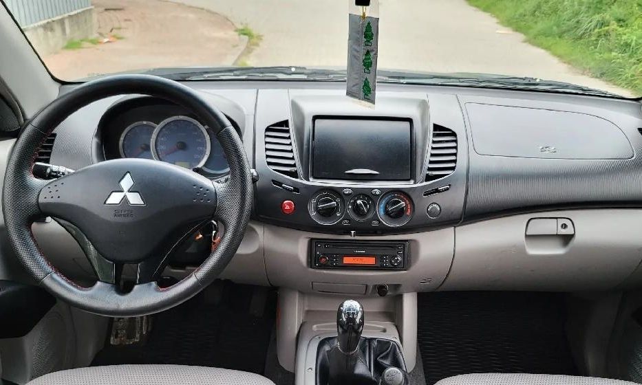 Продам Mitsubishi L 200 2006 года в Днепре