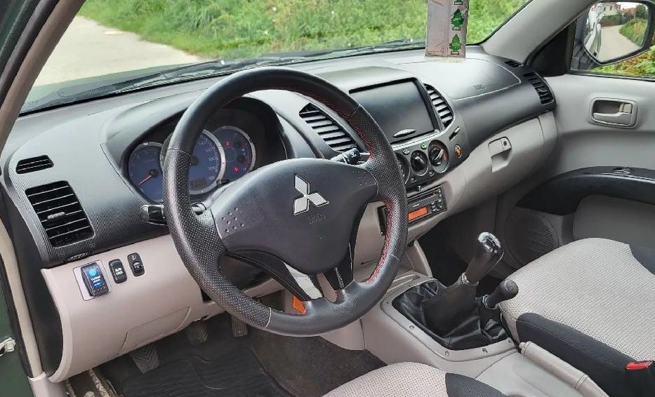 Продам Mitsubishi L 200 2006 года в Днепре