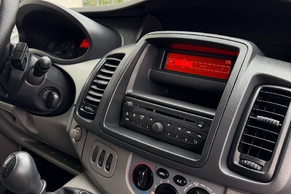 Продам Opel Vivaro пасс. 2006 года в Виннице