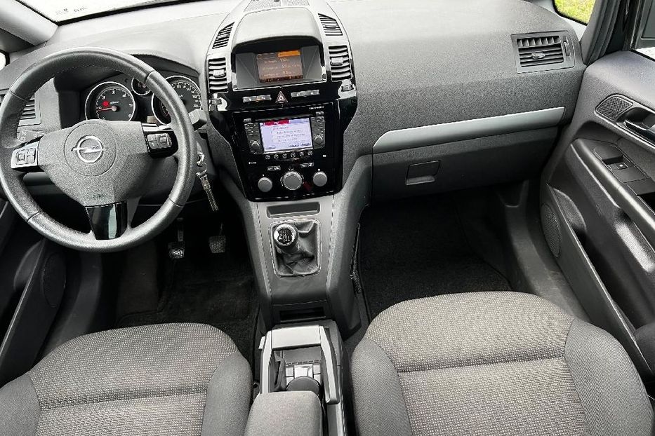 Продам Opel Zafira 2008 года в г. Павлоград, Днепропетровская область