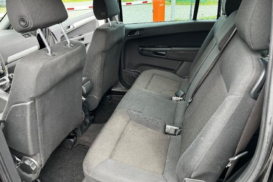 Продам Opel Zafira 2008 года в г. Павлоград, Днепропетровская область