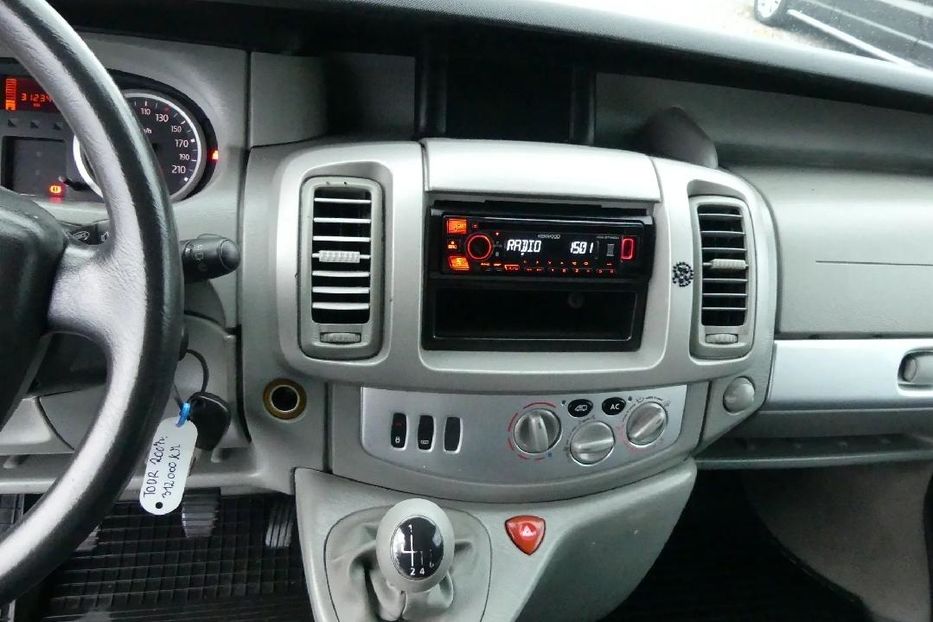 Продам Renault Trafic пасс. 2006 года в Харькове