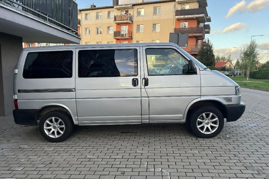 Продам Volkswagen T4 (Transporter) пасс. 2002 года в Харькове