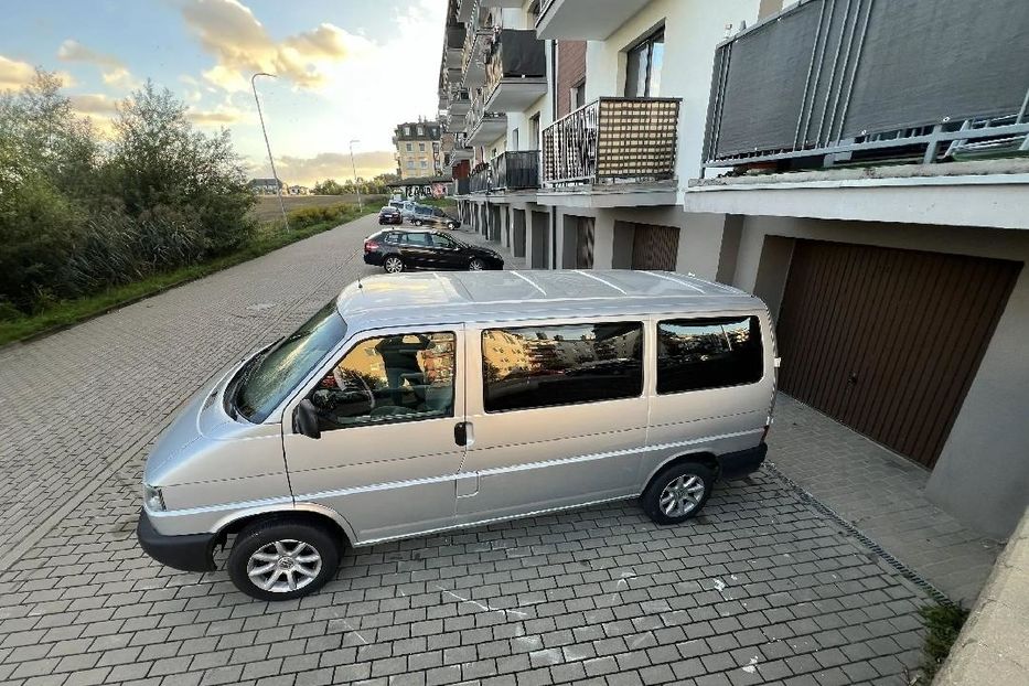Продам Volkswagen T4 (Transporter) пасс. 2002 года в Харькове