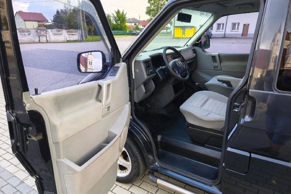 Продам Volkswagen T4 (Transporter) пасс. 2001 года в Сумах