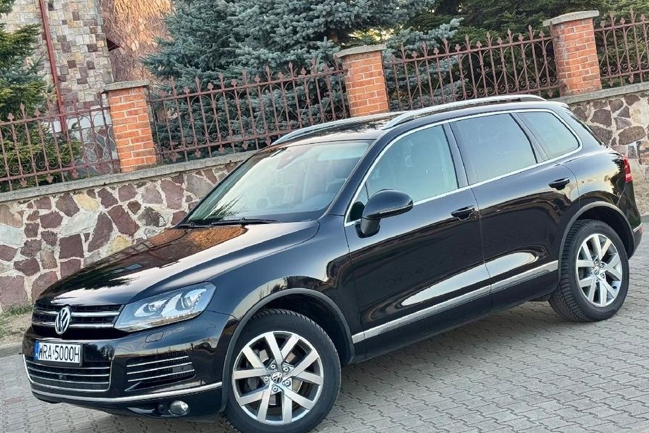 Продам Volkswagen Touareg 2012 года в Киеве