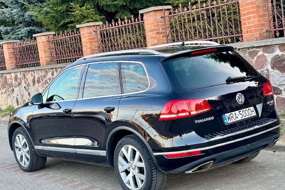 Продам Volkswagen Touareg 2012 года в Киеве