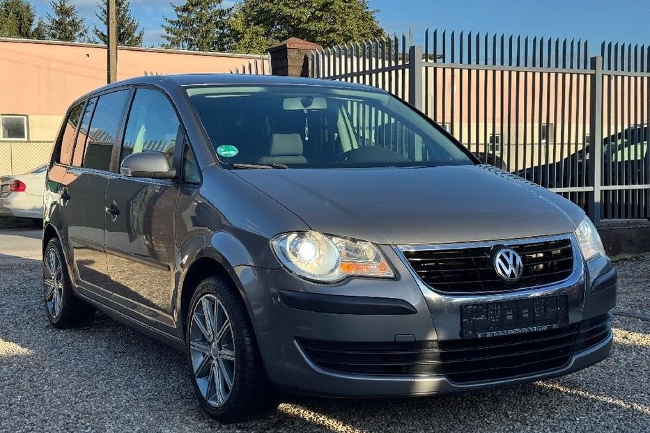 Продам Volkswagen Touran 2007 года в г. Павлоград, Днепропетровская область