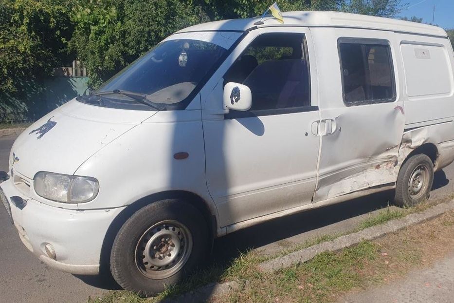 Продам Nissan Vanette пасс. 1999 года в г. Синельниково, Днепропетровская область