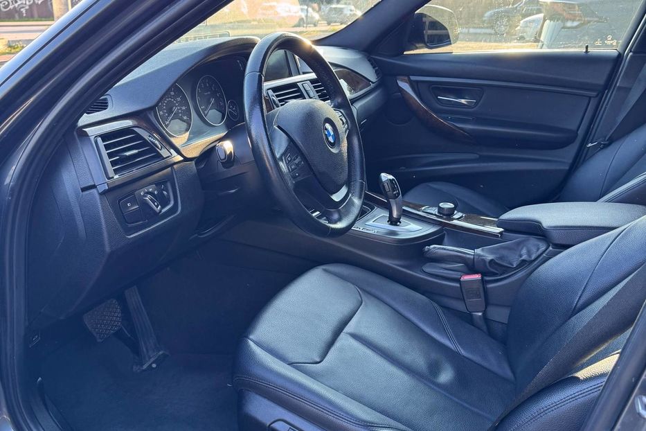Продам BMW 320 320 2015 года в Чернигове