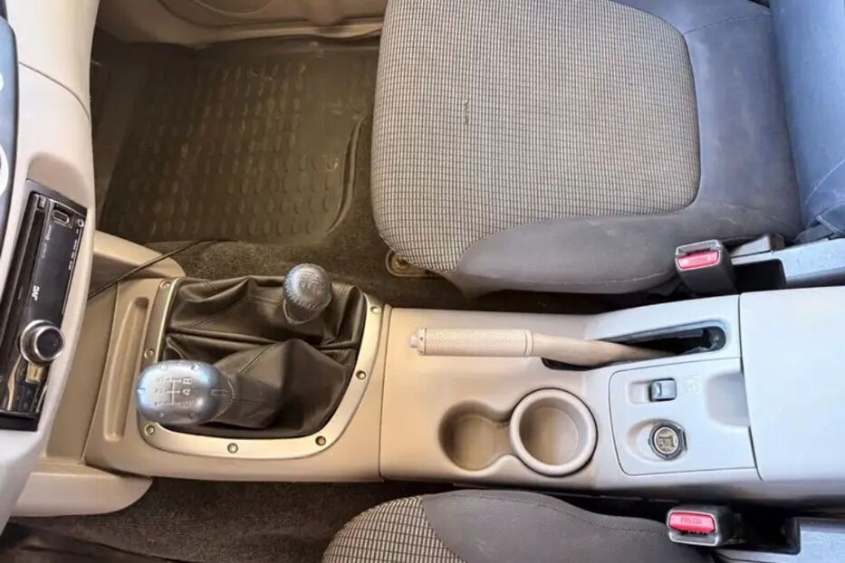 Продам Mitsubishi L 200 2006 року у Дніпрі
