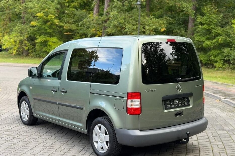 Продам Volkswagen Caddy пас. 2005 року у Харкові