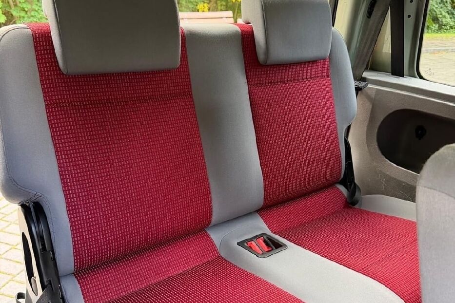 Продам Volkswagen Caddy пас. 2005 року у Харкові