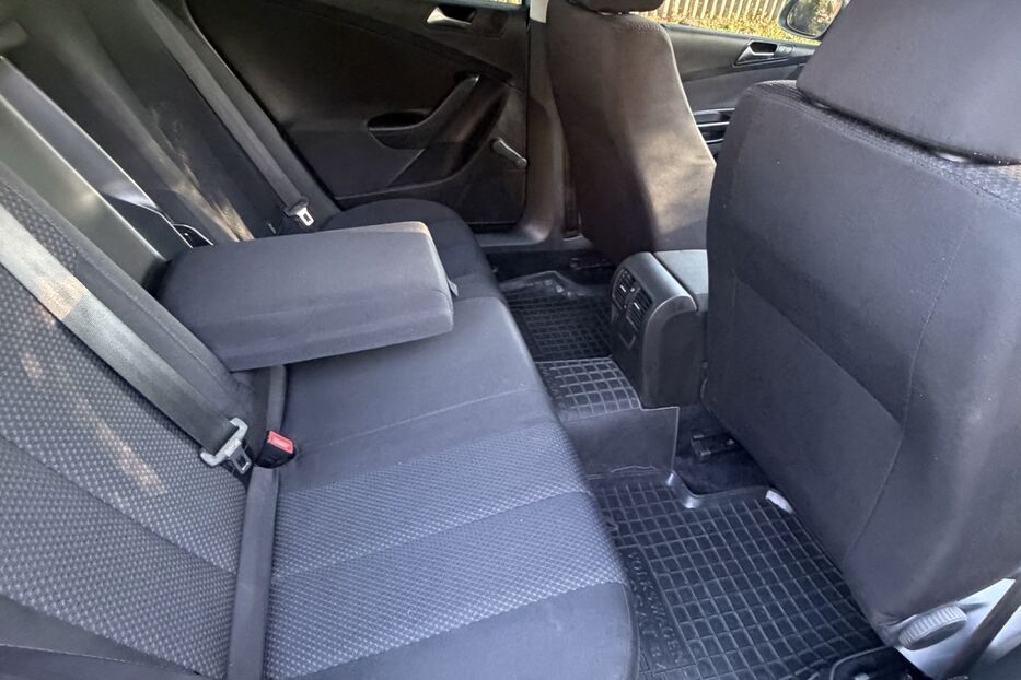 Продам Volkswagen Passat B6 2009 року у м. Богодухів, Харківська область