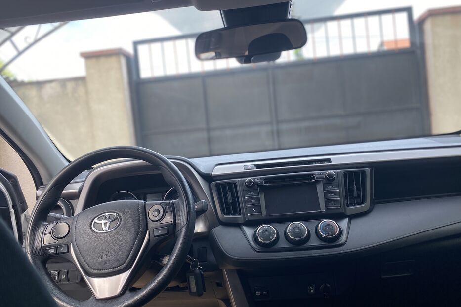 Продам Toyota Rav 4 2018 року у Одесі