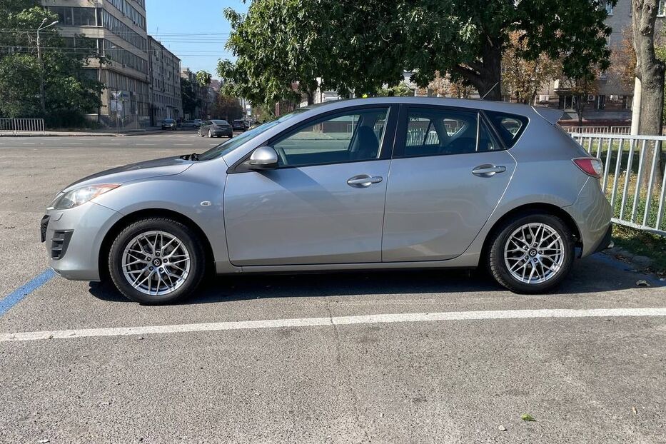 Продам Mazda 3 2010 року у Дніпрі