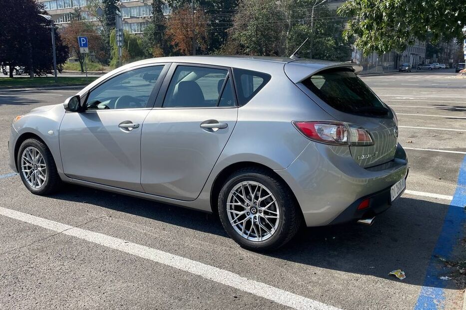 Продам Mazda 3 2010 року у Дніпрі