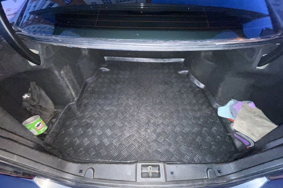 Продам Mercedes-Benz C-Class 2005 року у Києві