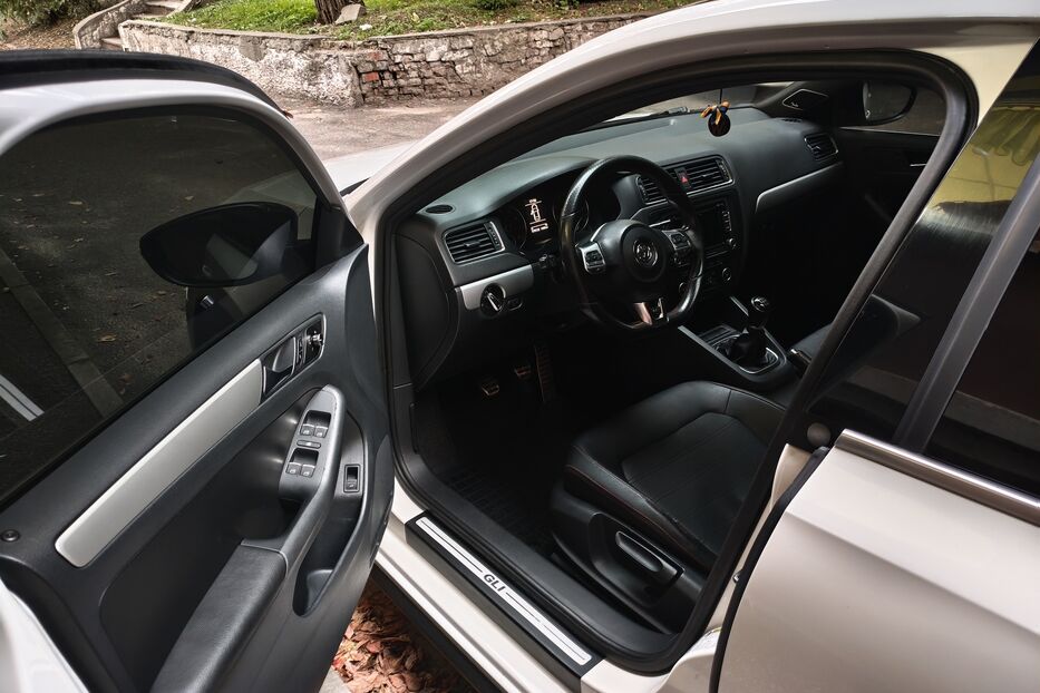 Продам Volkswagen Jetta GLI 2012 року у Дніпрі