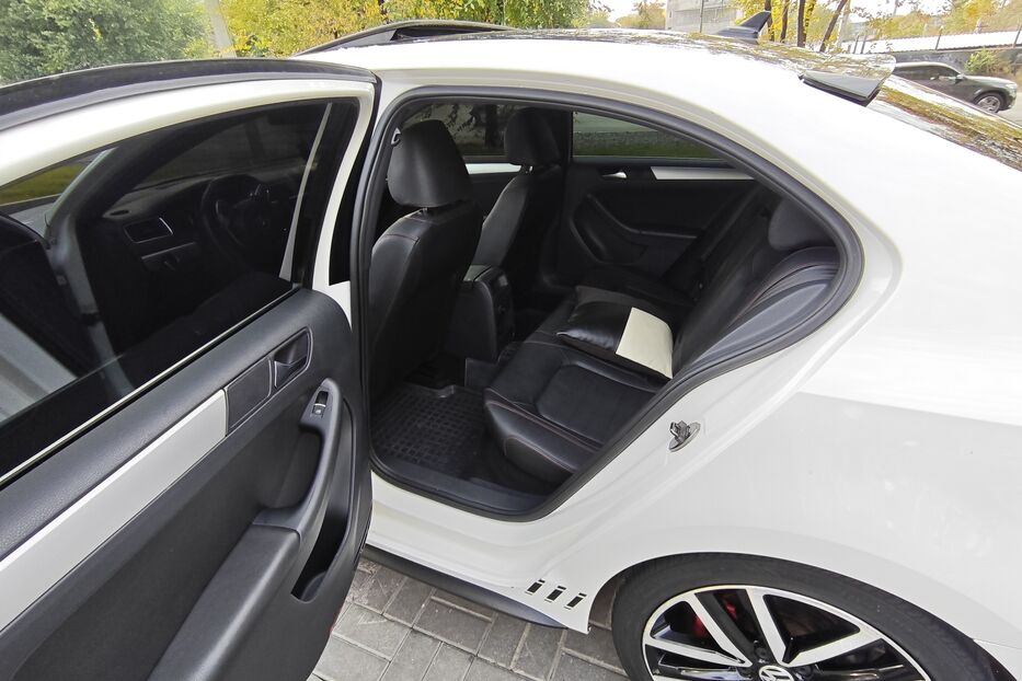 Продам Volkswagen Jetta GLI 2012 року у Дніпрі