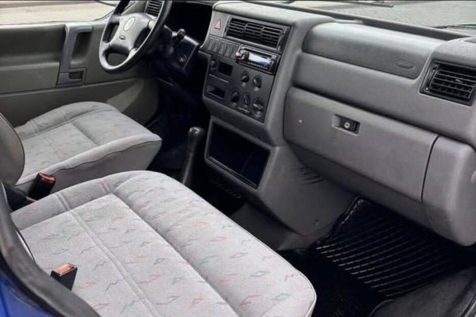 Продам Volkswagen T4 (Transporter) пас. +380983998165 Viber WhatsApp 2003 року у м. Чугуїв, Харківська область