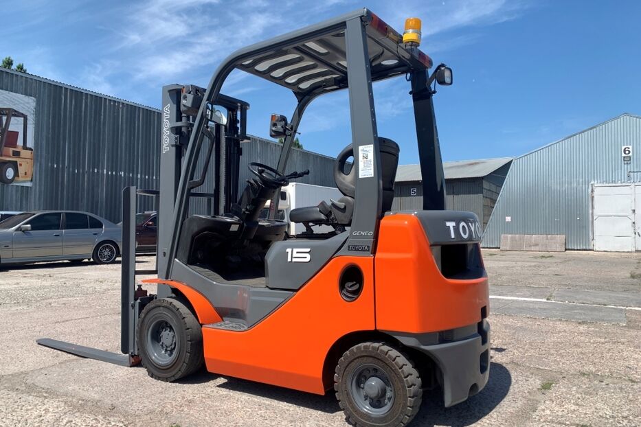 Продам Інше Інше Дизельний навантажувач Toyota  2011 року у Києві