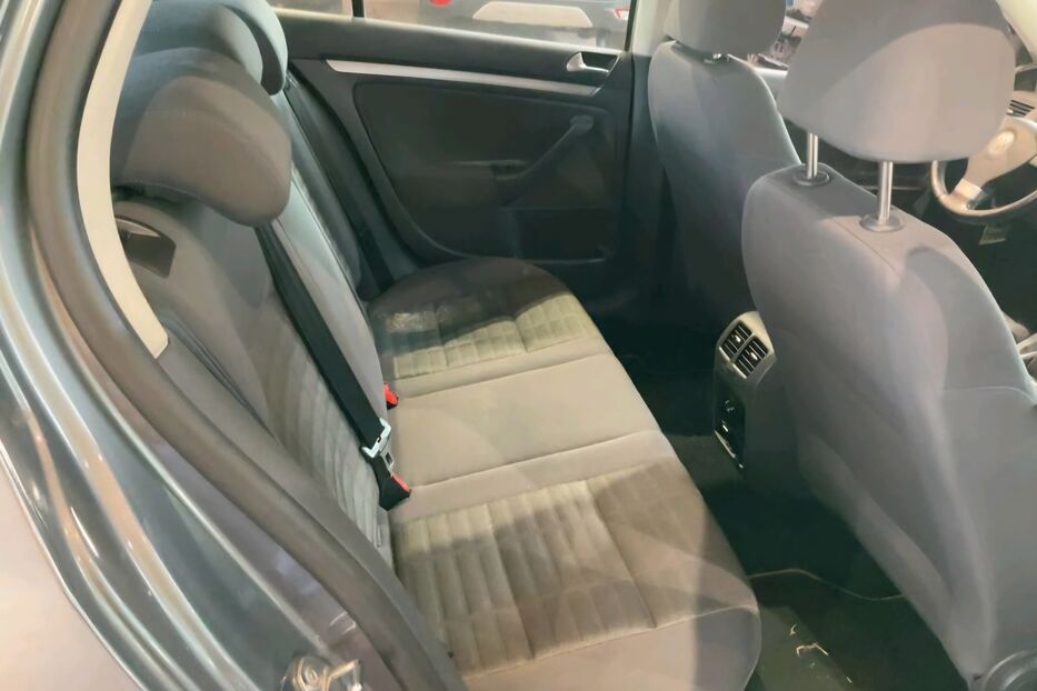 Продам Volkswagen Golf V 1.6 MPI UNITED  2006 року у Львові