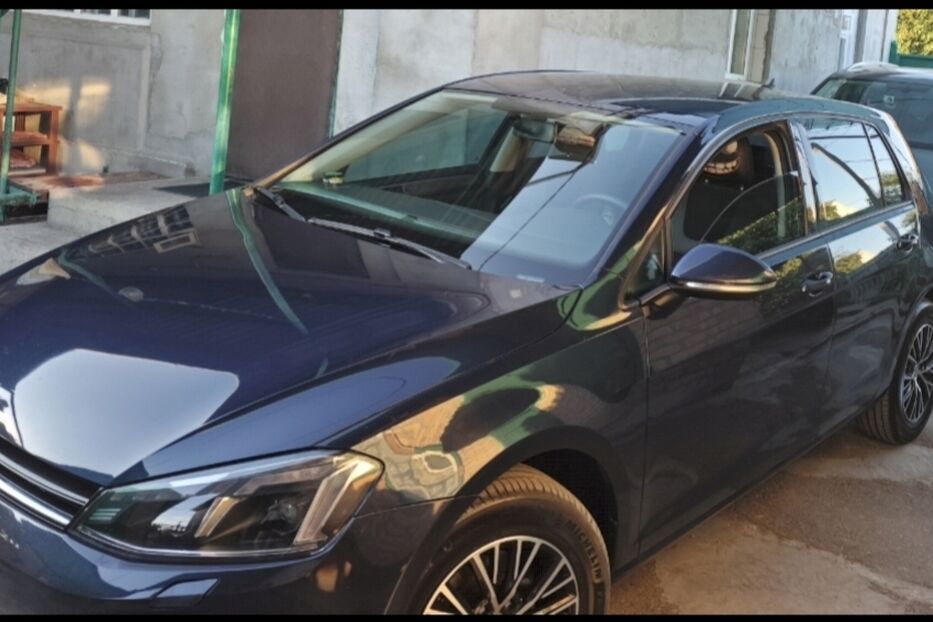 Продам Volkswagen Golf VII 1,8 TSI (USA) турбований 2016 року у Кропивницькому
