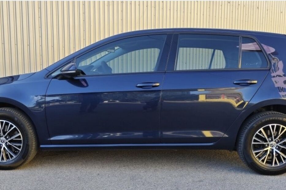 Продам Volkswagen Golf VII 1,8 TSI (USA) турбований 2016 року у Кропивницькому