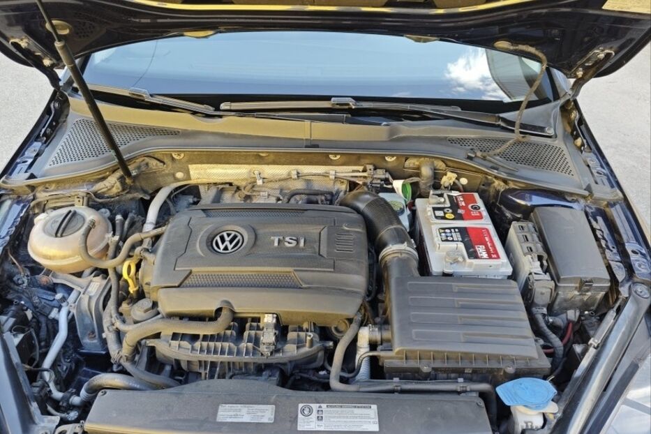 Продам Volkswagen Golf VII 1,8 TSI (USA) турбований 2016 року у Кропивницькому