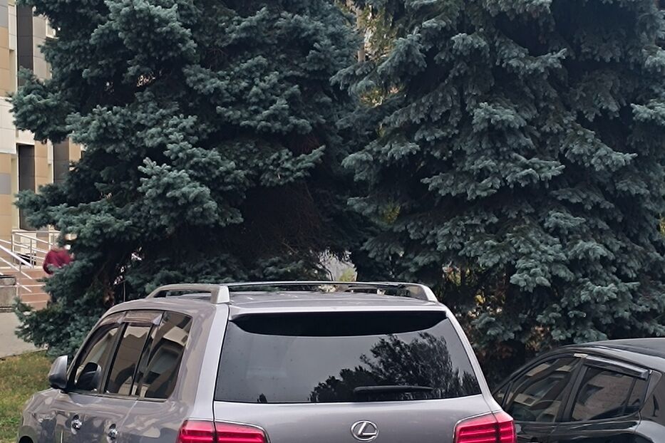 Продам Lexus LX 570 2011 року у Одесі