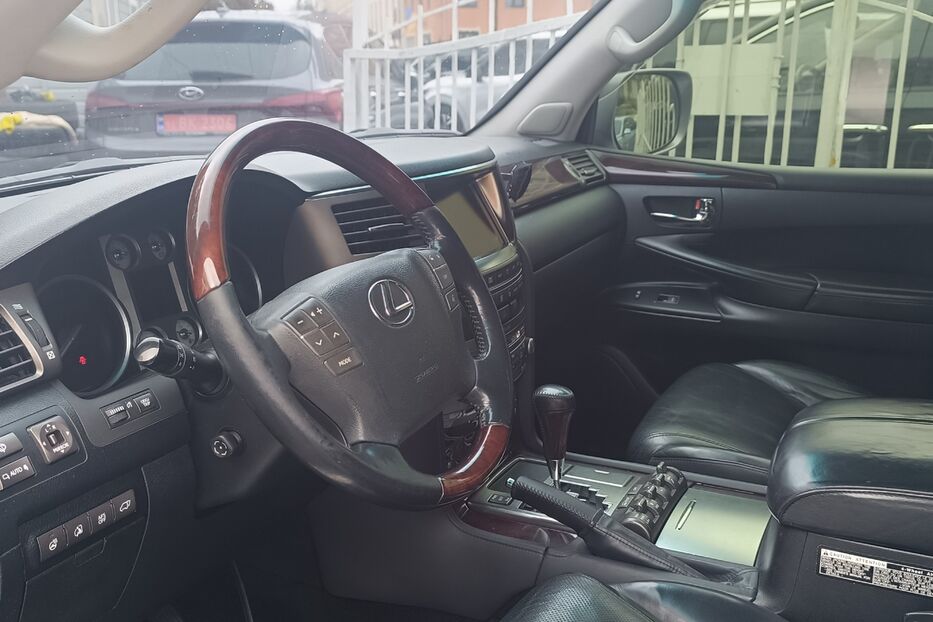 Продам Lexus LX 570 2011 року у Одесі