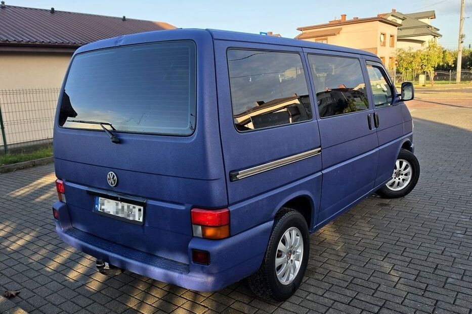 Продам Volkswagen T4 (Transporter) пас. 2002 року у Дніпрі
