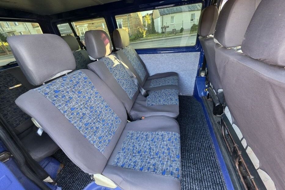 Продам Volkswagen T4 (Transporter) пас. 2002 року у Дніпрі