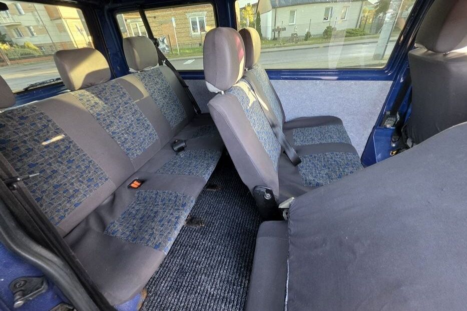 Продам Volkswagen T4 (Transporter) пас. 2002 року у Дніпрі