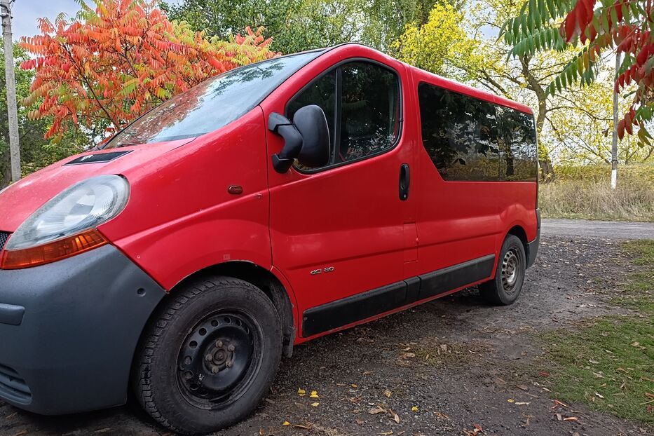 Продам Renault Trafic пас. 2004 року у м. Балаклія, Харківська область