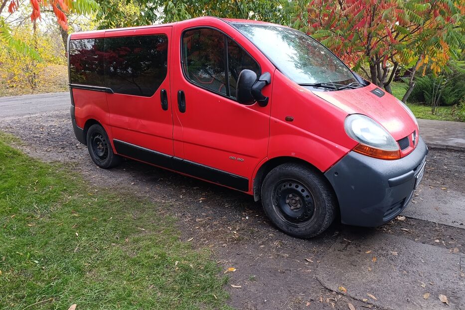 Продам Renault Trafic пас. 2004 року у м. Балаклія, Харківська область