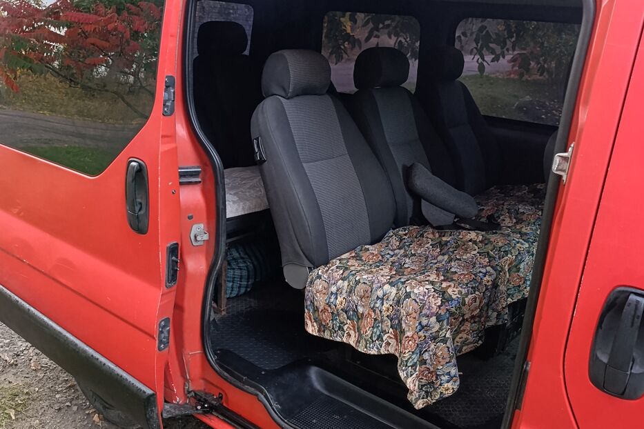 Продам Renault Trafic пас. 2004 року у м. Балаклія, Харківська область