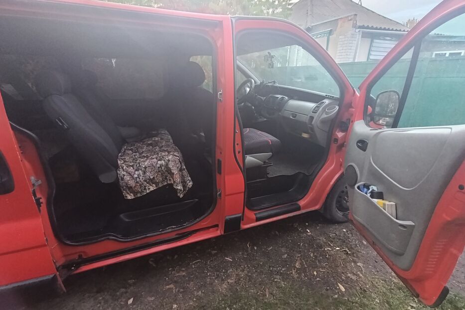Продам Renault Trafic пас. 2004 року у м. Балаклія, Харківська область