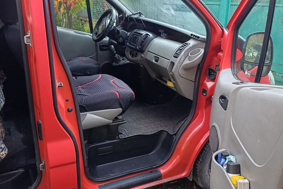 Продам Renault Trafic пас. 2004 року у м. Балаклія, Харківська область