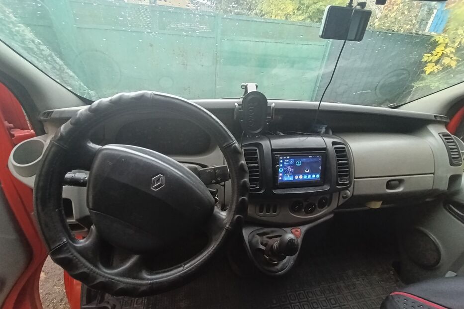 Продам Renault Trafic пас. 2004 року у м. Балаклія, Харківська область