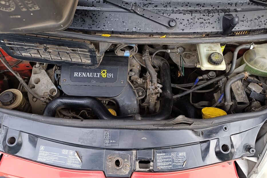 Продам Renault Trafic пас. 2004 року у м. Балаклія, Харківська область