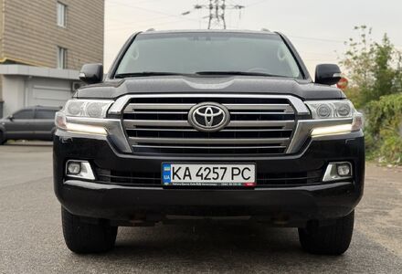 Продам Toyota Land Cruiser 200 2019 року у Києві