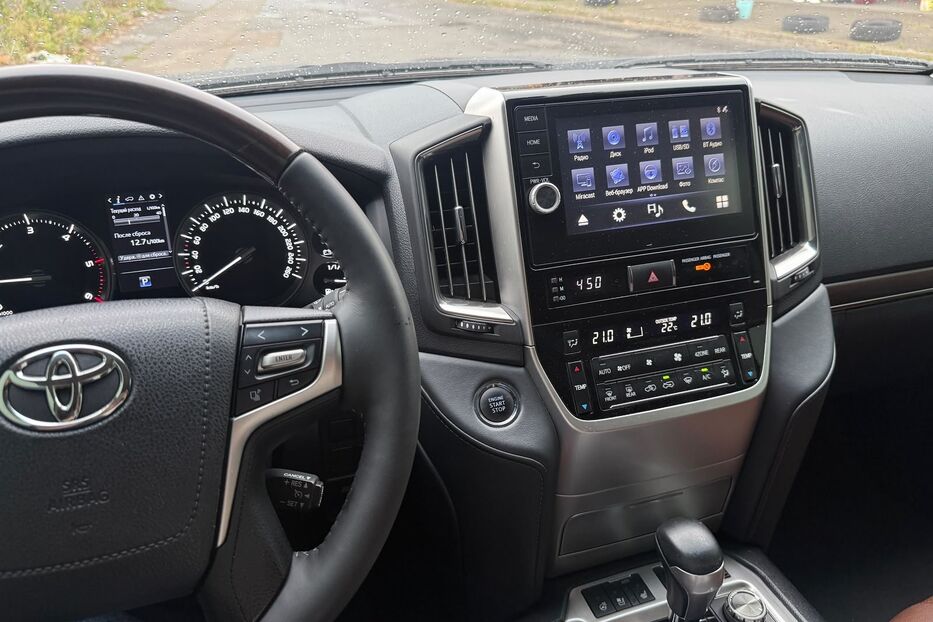 Продам Toyota Land Cruiser 200 2019 року у Києві