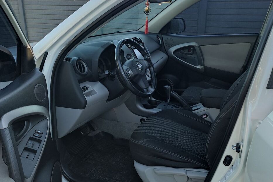 Продам Toyota Rav 4 2006 року у Одесі